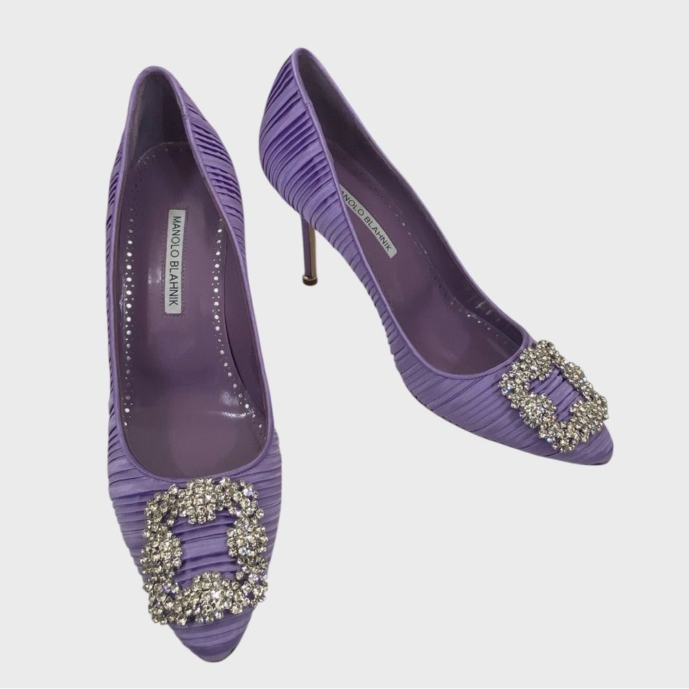 Manolo Blahnik New in Box Hangisi Purple Pleated Satin Pumps Size 39 1/2 - Picture 1 of 12